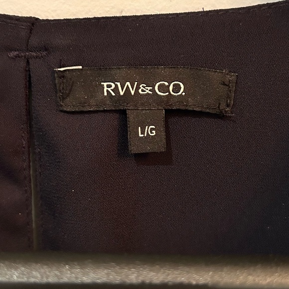 RW Dress - Picture 2 of 3